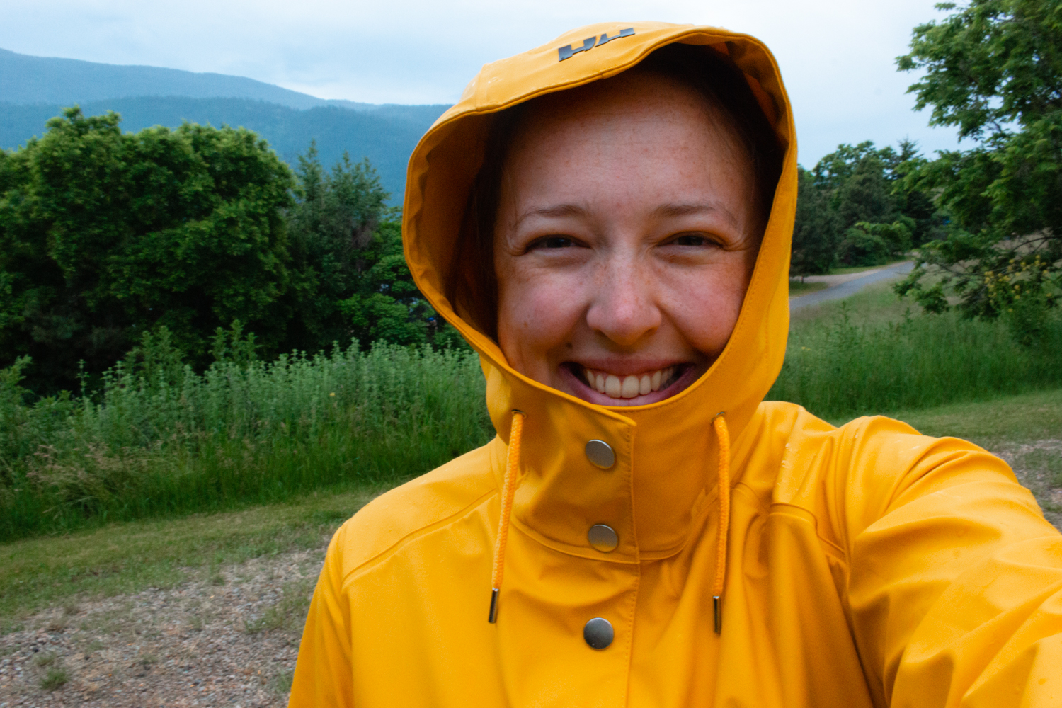 Hiking In The Rain: 5 Tips To Stay Dry & Comfortable Story – Bearfoot Theory