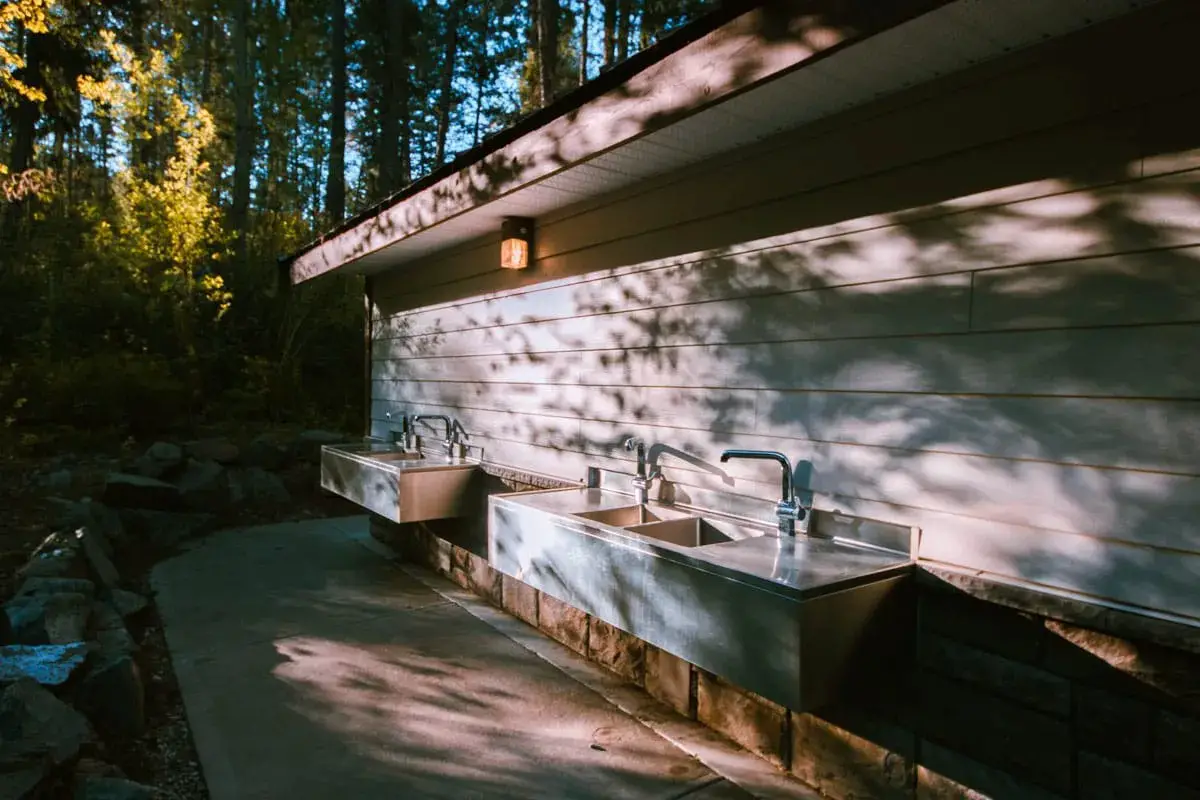 Dishwashing station at Texas Creek Campground near Christina Lake