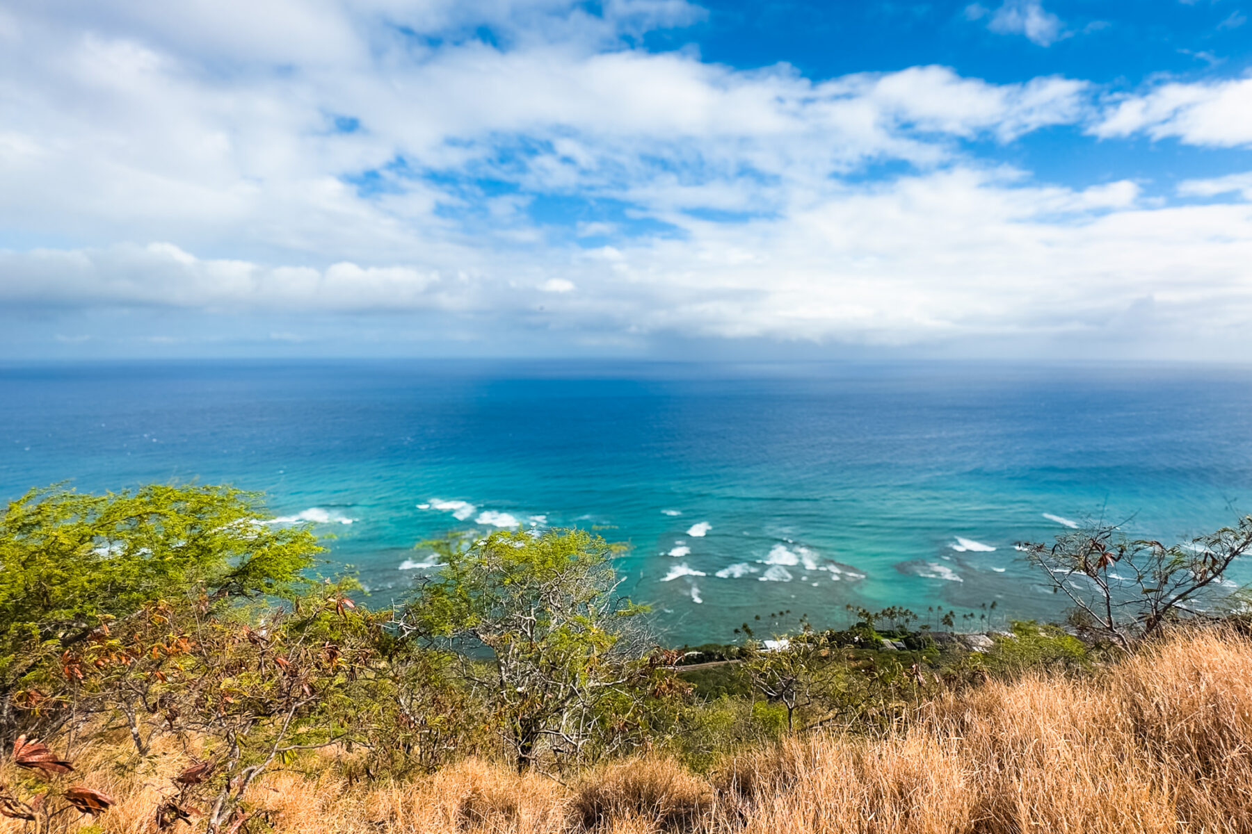 View of the turquoise Pacific Ocean. 