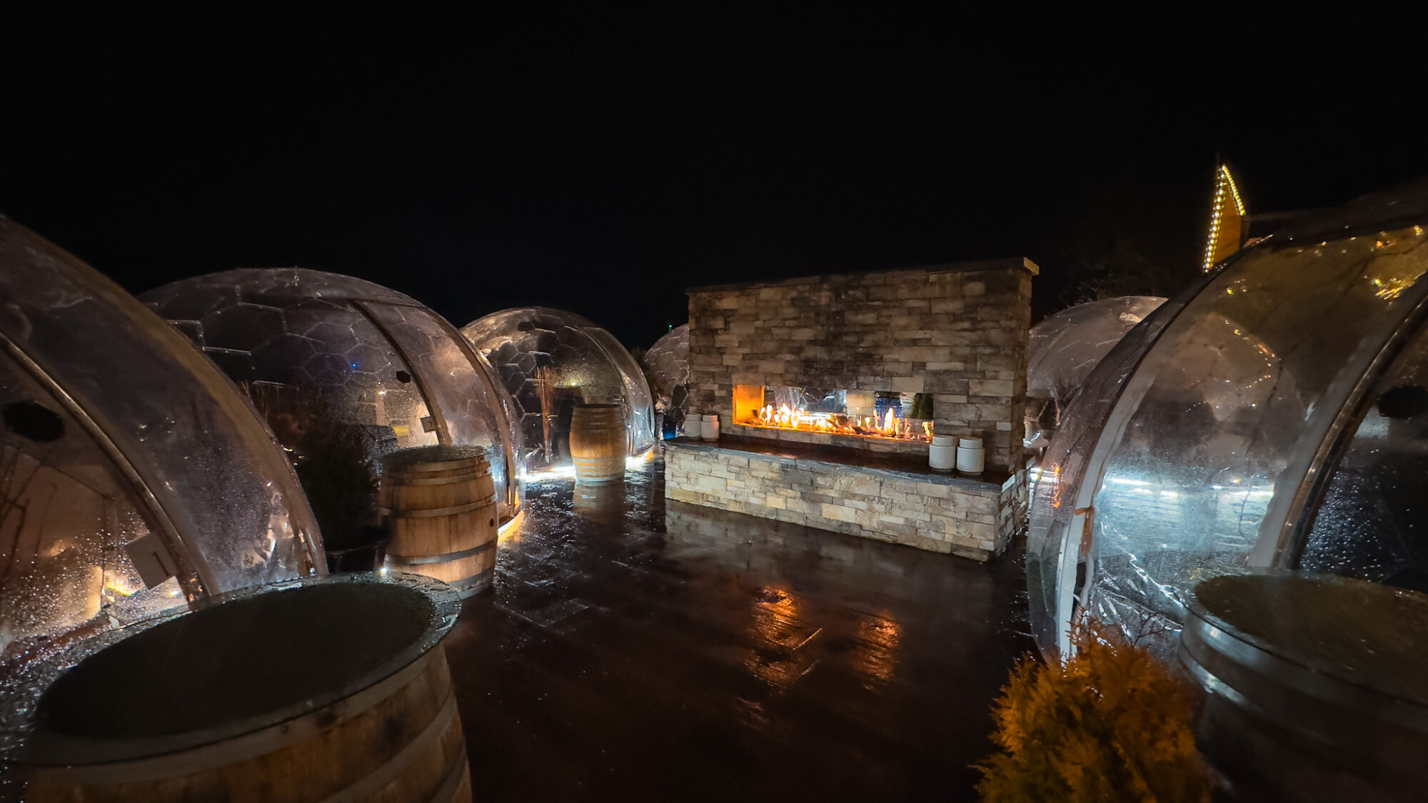 Outdoor dining domes